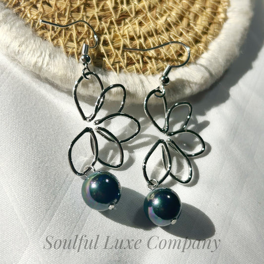 Tropical Pikake with Shell Pearl ~ Silver